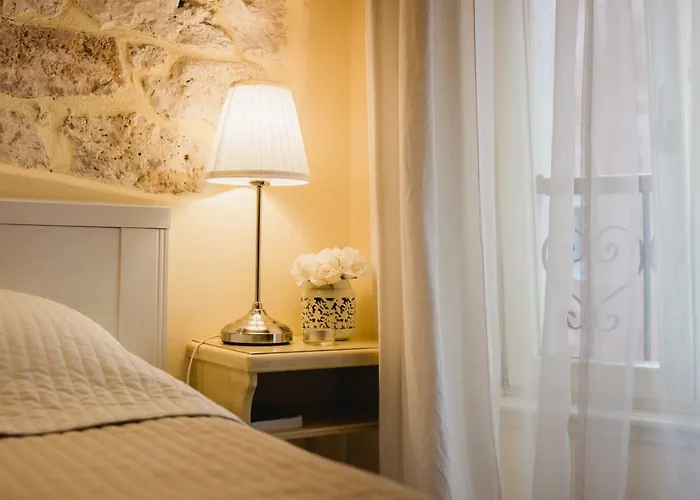 Duketis Πανσιόν Ρόβινι