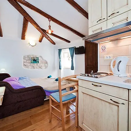 Guest house Duketis 4*