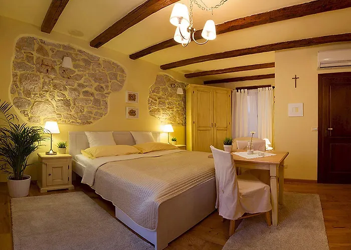 Duketis Πανσιόν